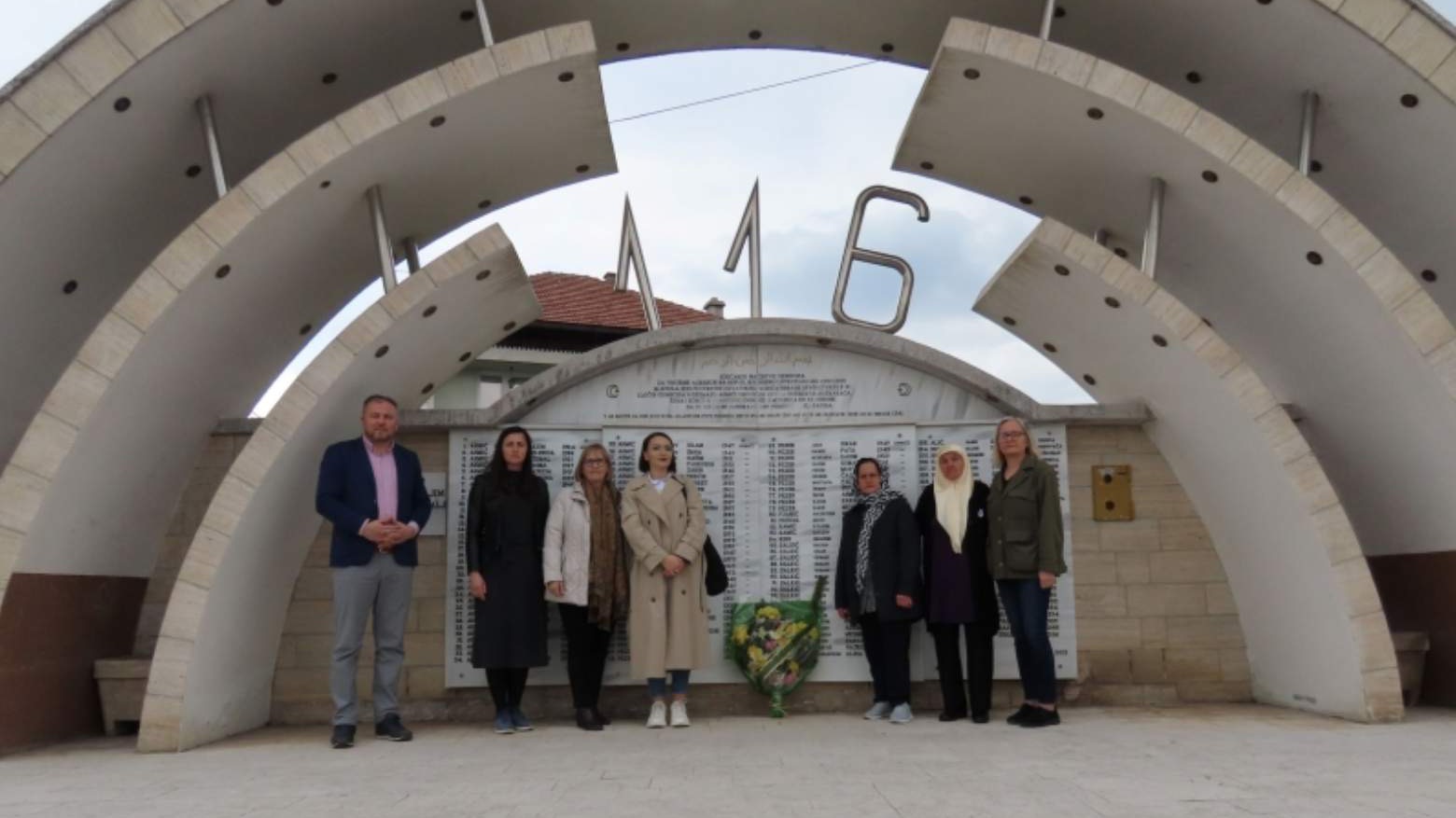 Odbor za dijalog MC Srebrenica posjetio Ahmiće: Zločinac Kordić i oni koji ga veličaju trebaju doći i kleknuti ovdje