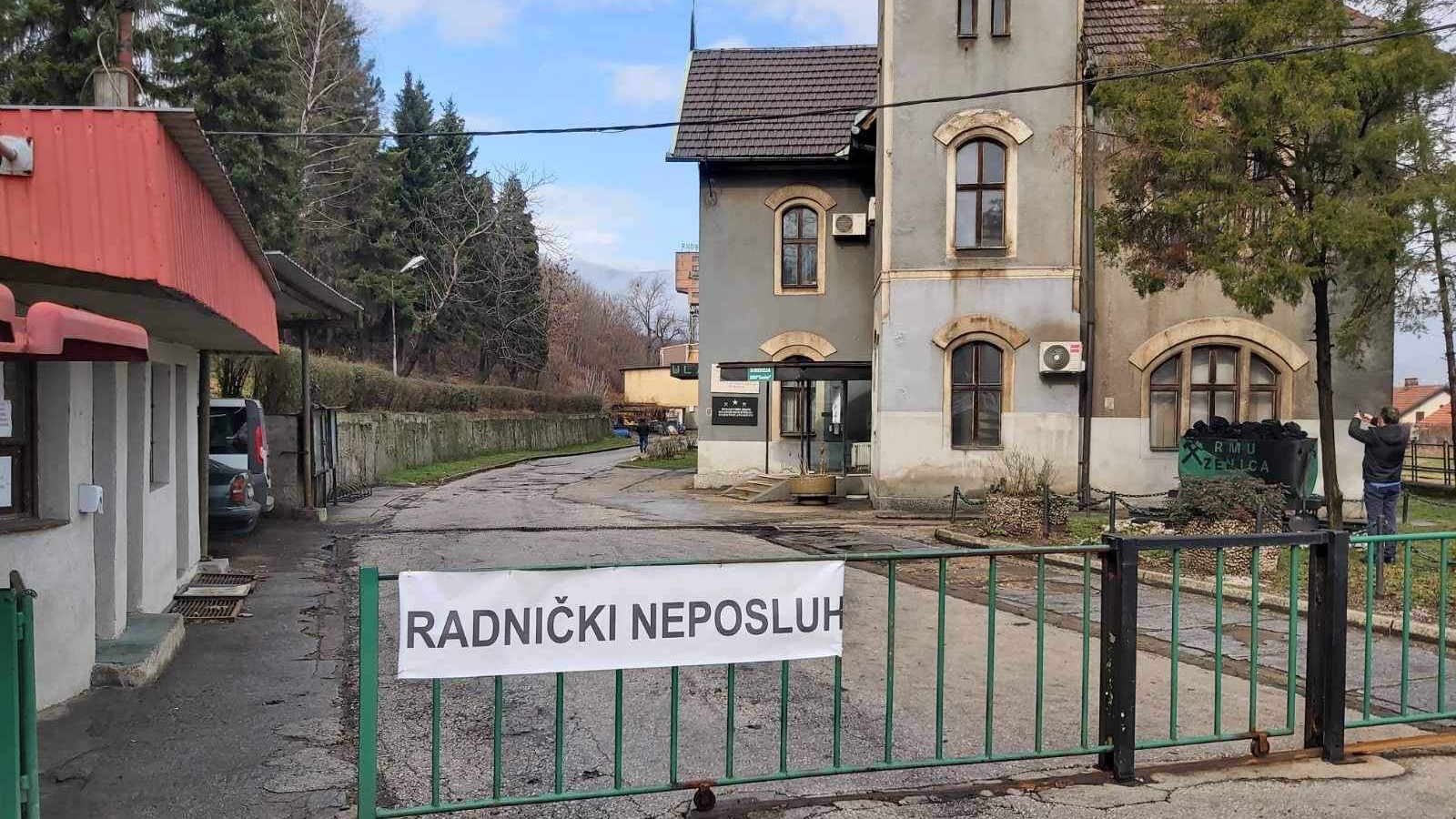 Zenički rudari i dalje u radničkom neposluhu, za sutra najavljeni protesti