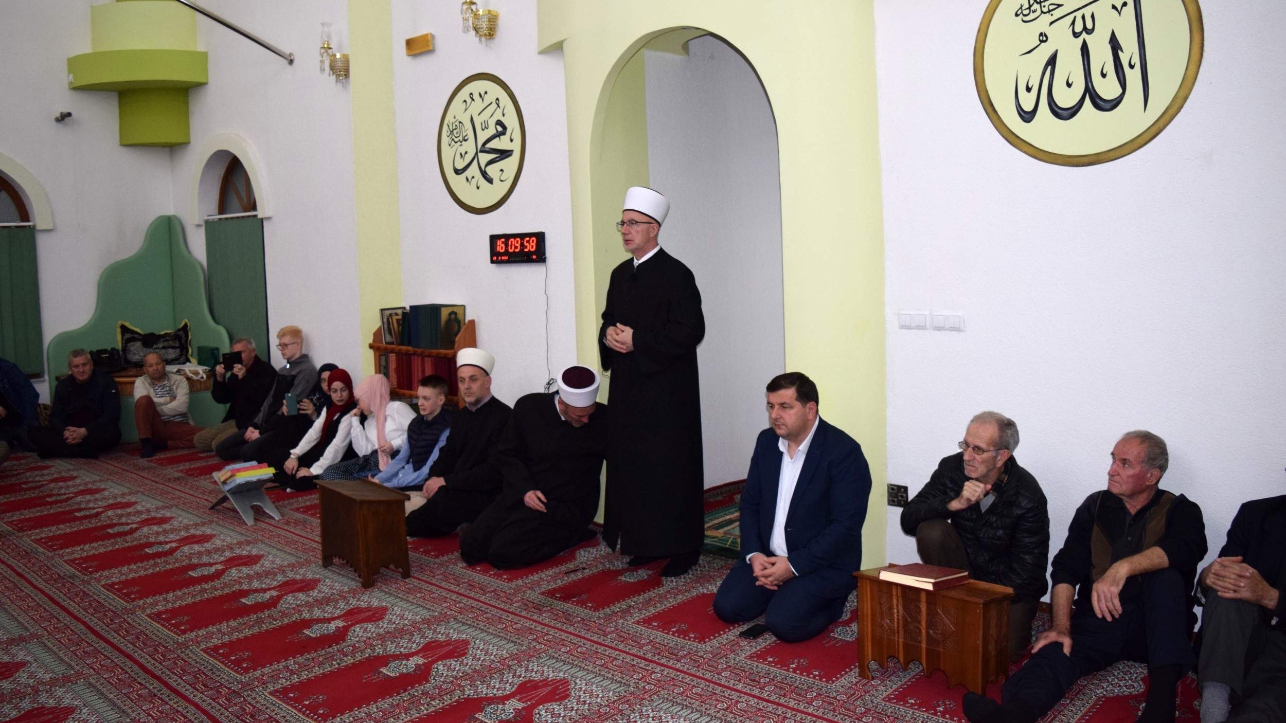 Muftija Fazlović posjetio medžlise u Posavini 