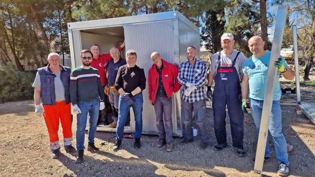 Kalesija: Doček volontera koji su u Turskoj montirali stambene kontejnere