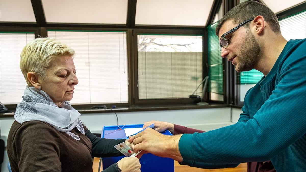 Otvorena birališta u Crnoj Gori, građani biraju novog predsjednika države