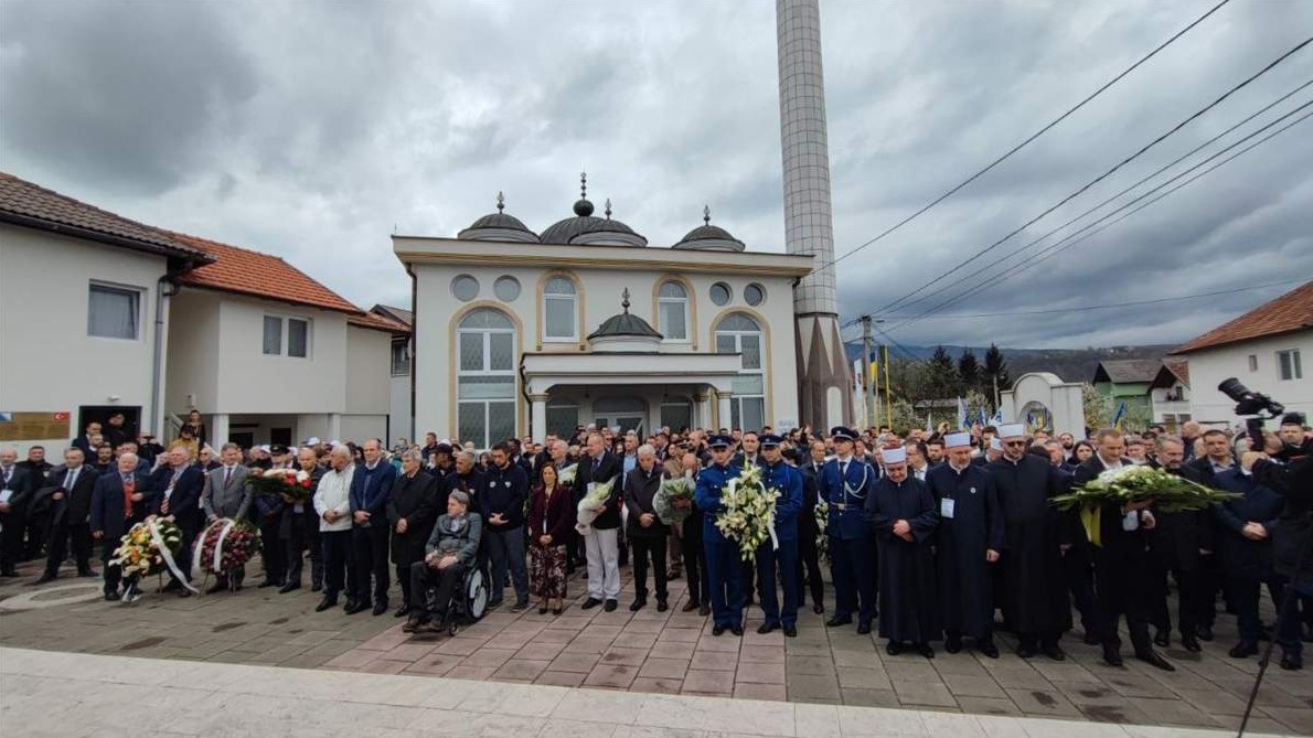 Obilježena 30. godišnjica zločina nad Bošnjacima Ahmića (VIDEO)