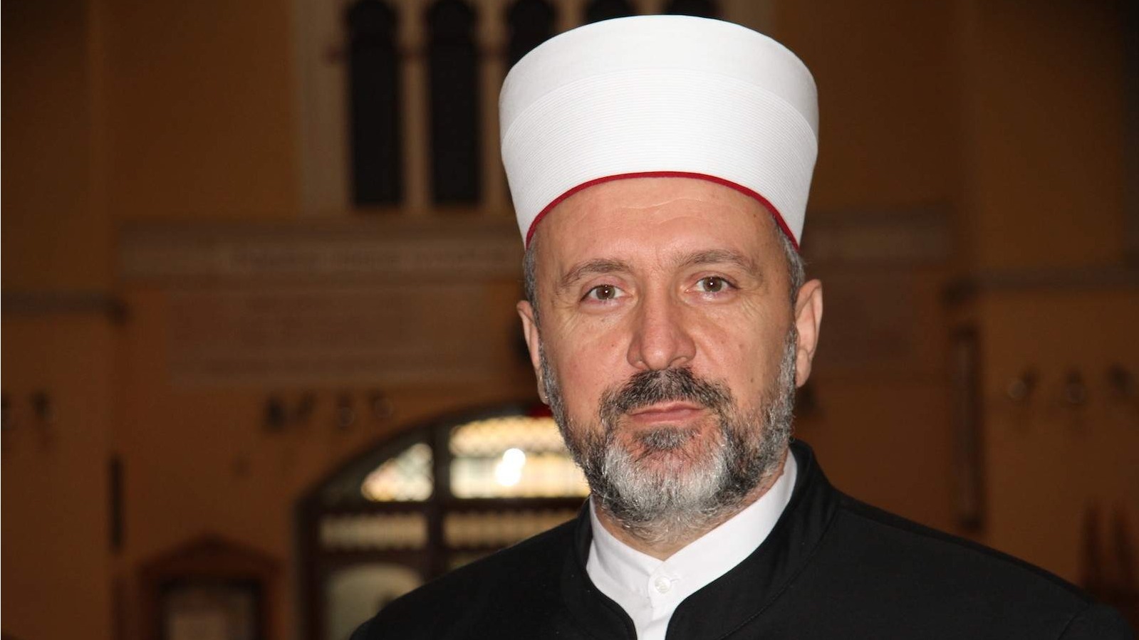 Muftija Adilović u Ahmićima: Ne smijemo dozvoliti da izjednače žrtvu i zločinca