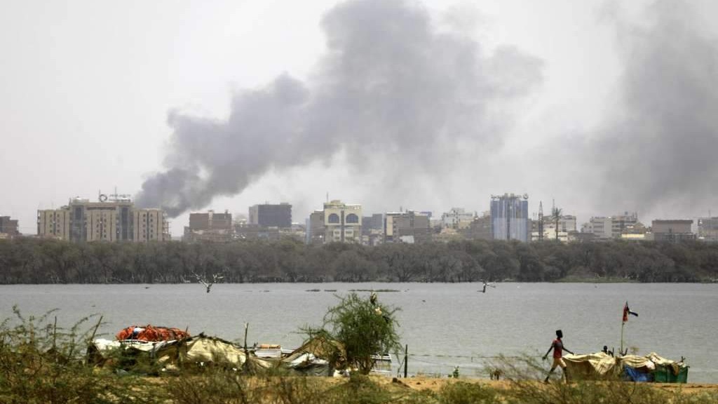 Khartoum bombardiran treći dan, poziv SAD-a na primirje