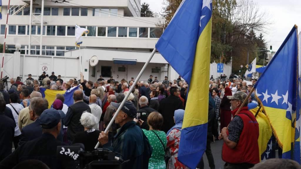 U ponedjeljak protest građana ispred OHR-a