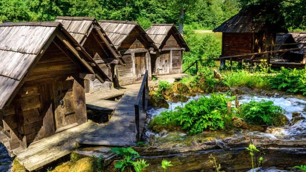 Jajce: Na festivalu "Plivske omahe" učestvuju sve vjerske zajednice