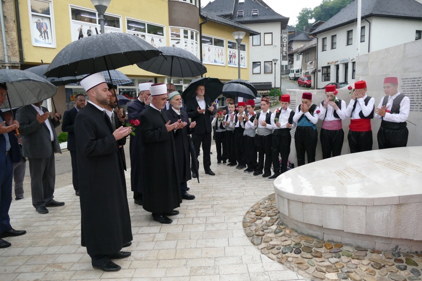 Reisu-l-ulema posjetio lokaciju ruševine Sultan Sulejmanove džamije u Jajcu