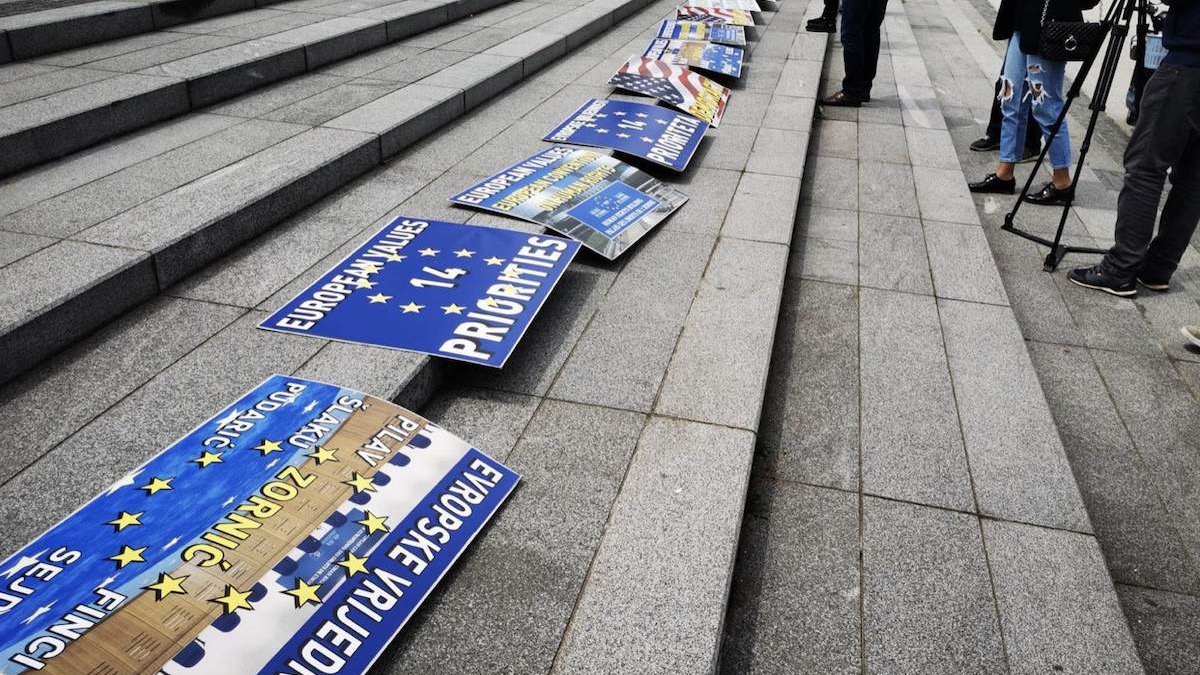 Počeli novi protesti u Sarajevu: Izražavanje stava građana o potencijalnim rješenjima za izborno uređenje BiH