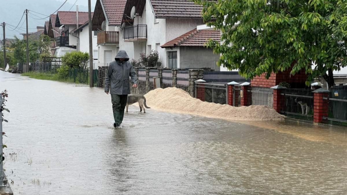 Poplave u Krajini: Elementarna nepogoda u Sanskom Mostu, ozbiljna situacija u Bihaću i Bosanskoj Krupi