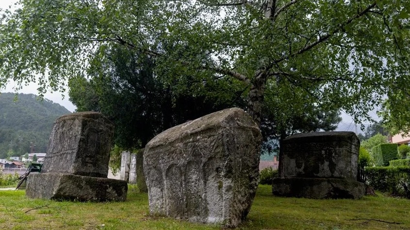 Konjic obiluje nekropolama koje treba obići: Stećci lična karta Bosanaca i Hercegovaca