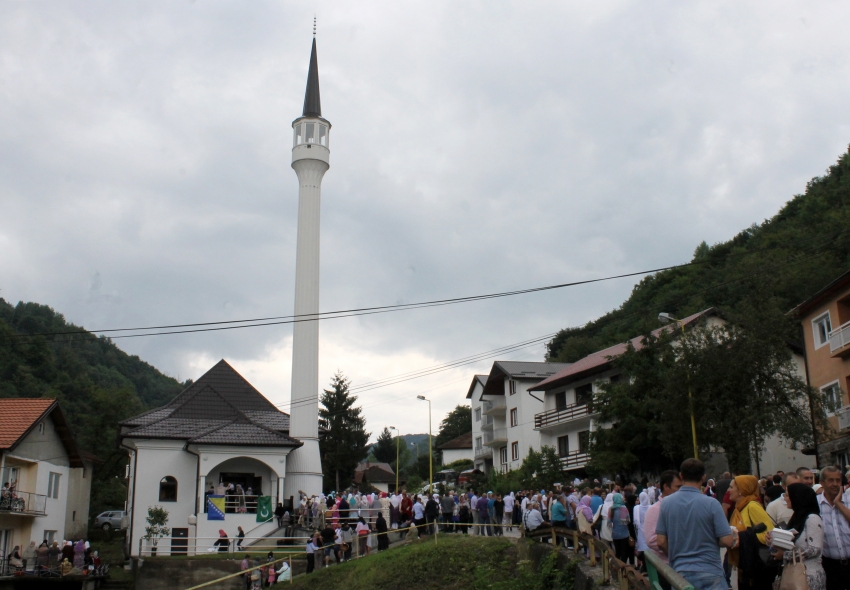 U Srebrenici svečano otvorena "Šehidska džamija"