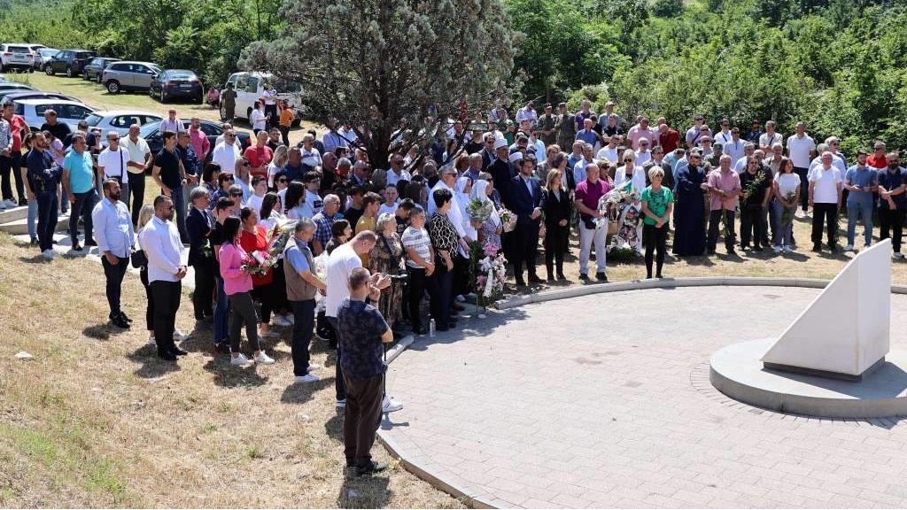 Na Uborku i Sutini obilježen Dan civilnih žrtava rata Mostara i 31. godišnjica od zločina 