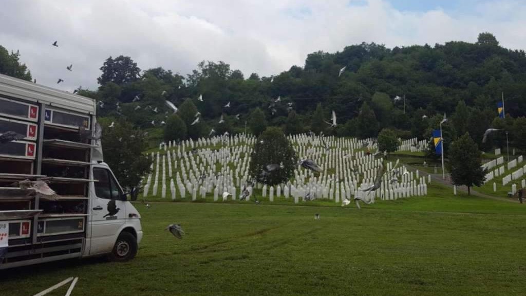 I ove godine memorijalni let golubova za žrtve genocida u Srebrenici