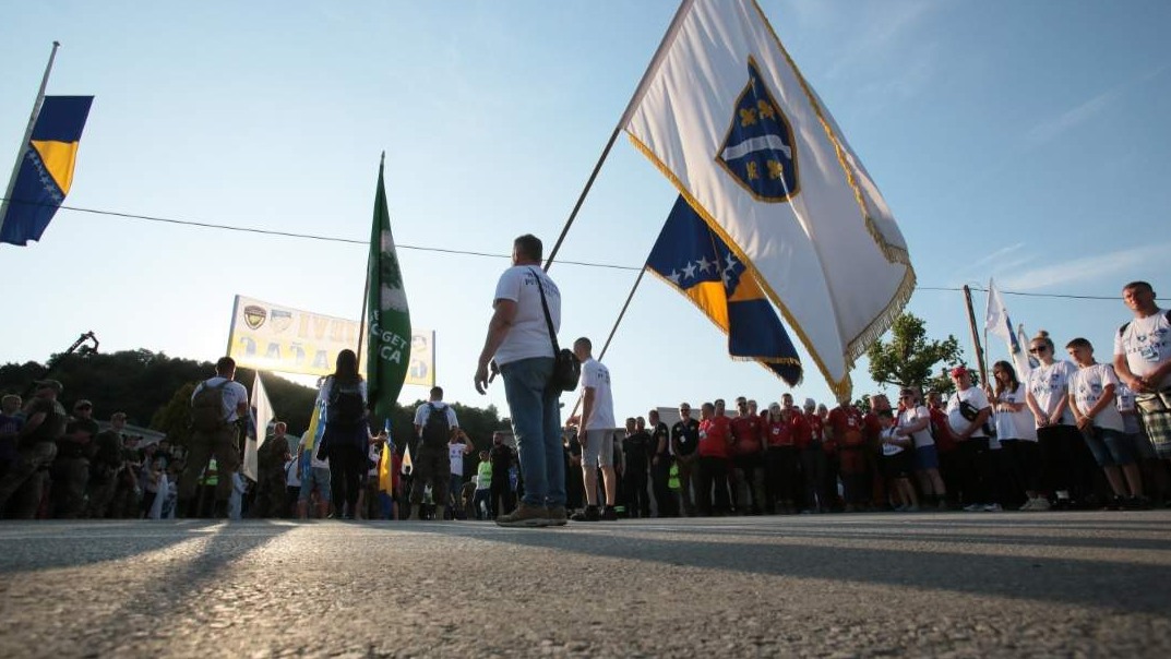 Učesnici "Marša mira" u tišini ušli u Potočare