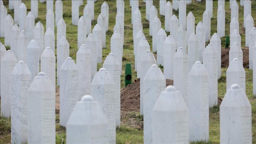 Potočare prekrila tišina, ostaju bijeli nišani kao trajni svjedok genocida