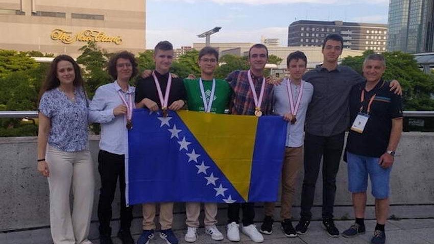 Učenici iz BiH osvojili srebro i četiri bronzane medalje na matematičkoj olimpijadi u Japanu