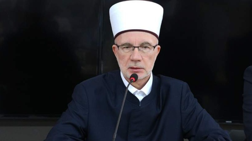 Muftija Fazlović: Očekujemo da se SPC ogradi od sinoćnjeg događaja u Srebrenici