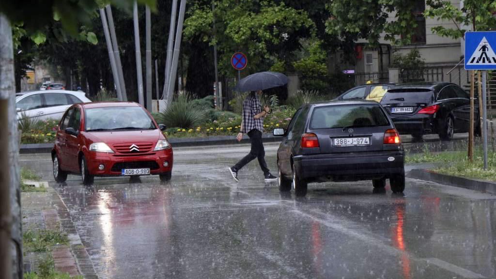 Izdato narandžasto upozorenje zbog lokalnih pljuskova, grmljavine i pojačanog vjetra