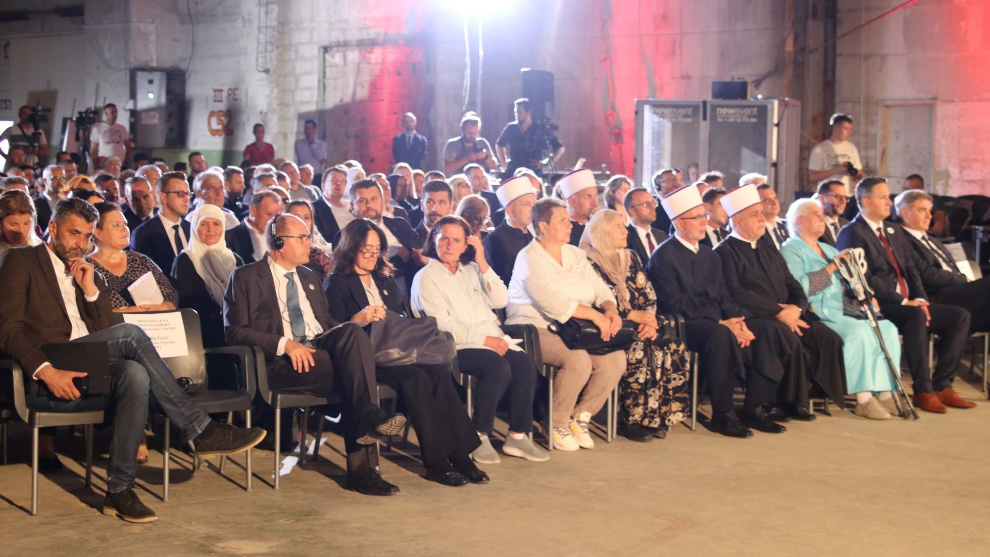 Obilježena 20. godišnjica zvaničnog otvaranja Memorijalnog centra Srebrenica (VIDEO)