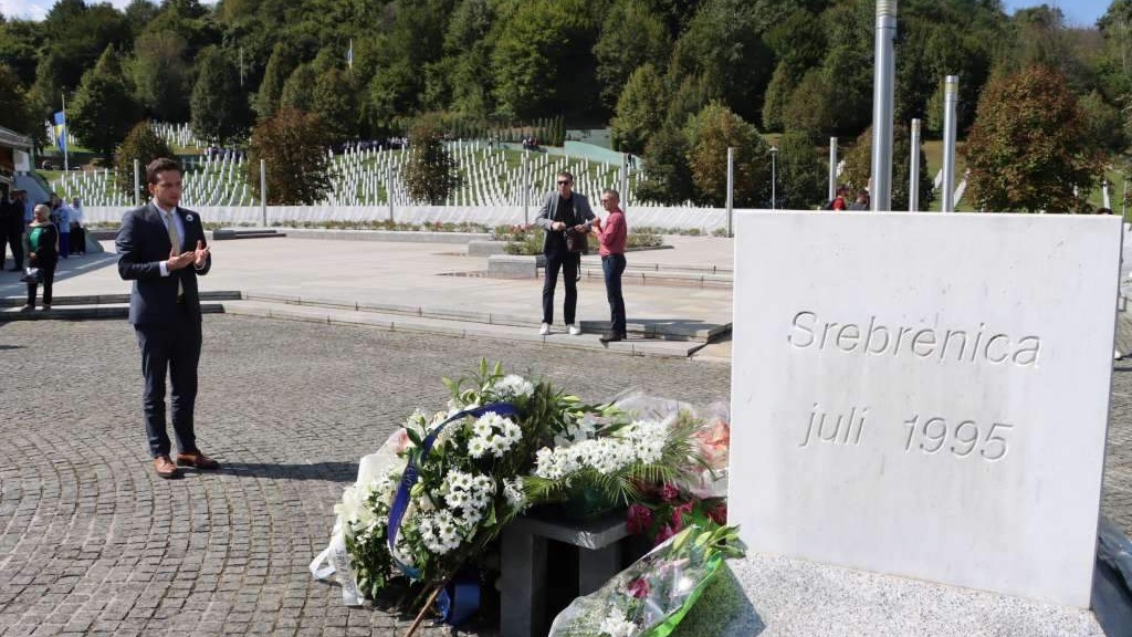 Uk: Vlada KS nastavlja podržavati rad Memorijalnog centra Srebrenica-Potočari