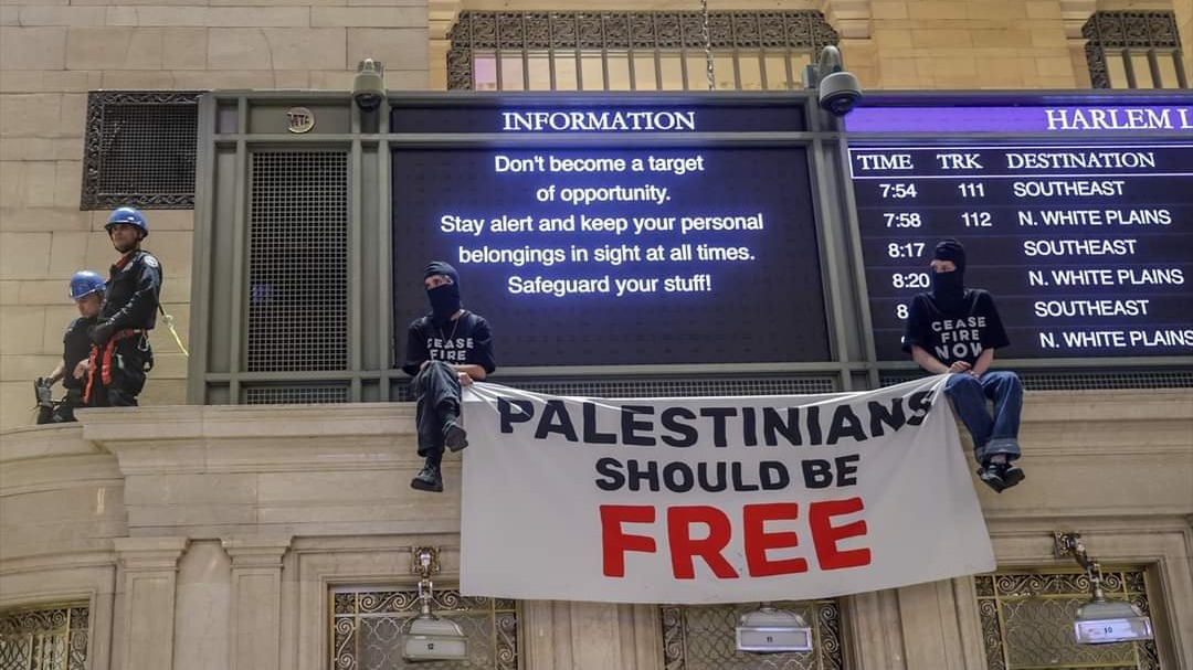 Masovni protesti na njujorškoj željezničkoj stanici Grand Central protiv rata u Gazi