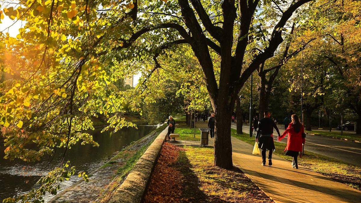 Sarajevo u jesenjem ruhu: Parkovi i ulice u zlatnožutoj boji