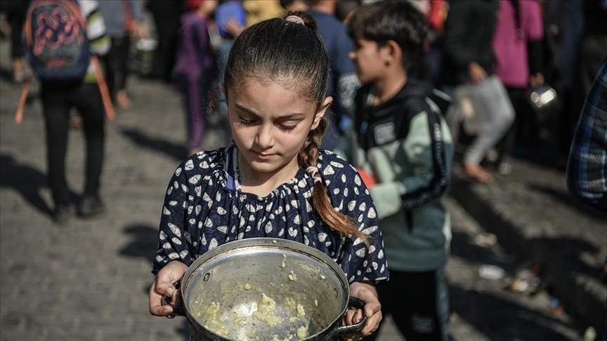 UNRWA: Ljudi u Gazi su gladni i očajnički traže hranu