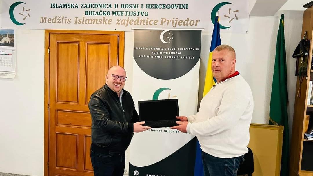 RO "Merhamet" Banja Luka: Uručen laptop za potrebe MIZ Prijedor 