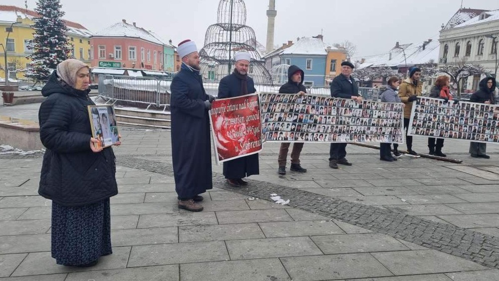 Majke Srebrenice: Pozivamo visokog predstavnika na reakciju