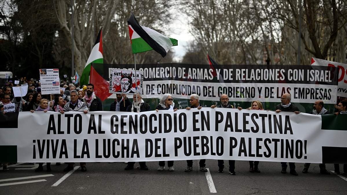 Španija: Stotine hiljada ljudi marširalo protiv trgovine oružjem s Izraelom