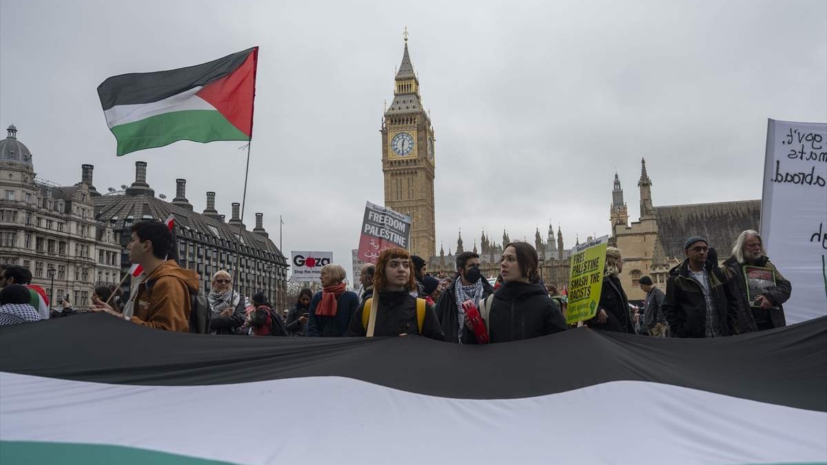 Velika Britanija: Hiljade ljudi na ulicama Londona iskazale solidarnosti sa Gazom