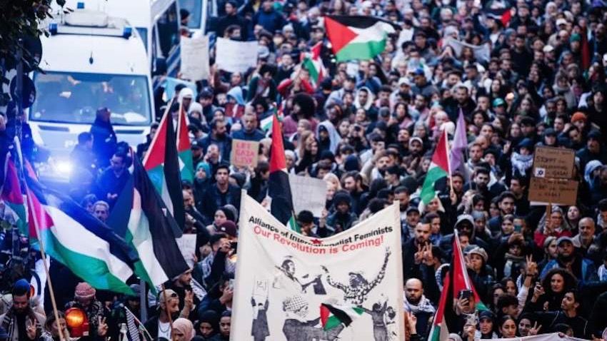 Hiljade ljudi u Australiji na skupu podrške Palestini: "Stop genocidu u Gazi"