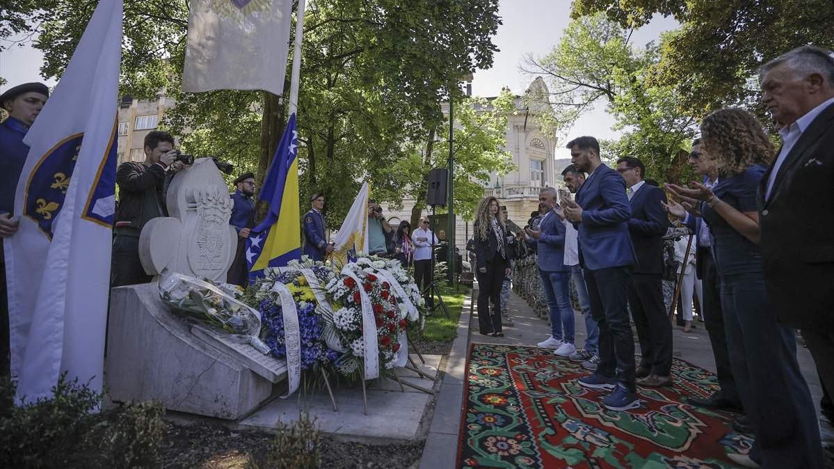 Svečanim defileom obilježena 32. godišnjica postrojavanja Prve brigade policije Stari Grad Sarajevo