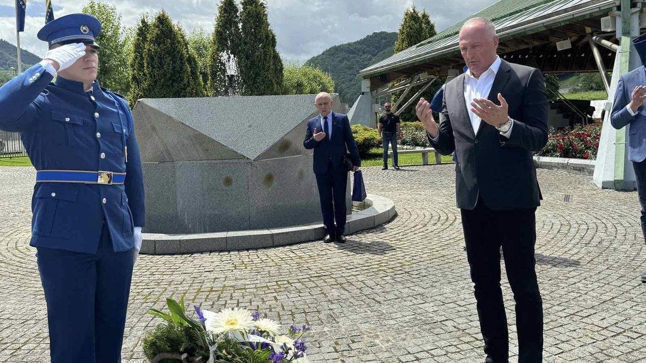 Helez: Srebrenicu nikada nećemo zaboraviti, niti dozvoliti da se zaboravi