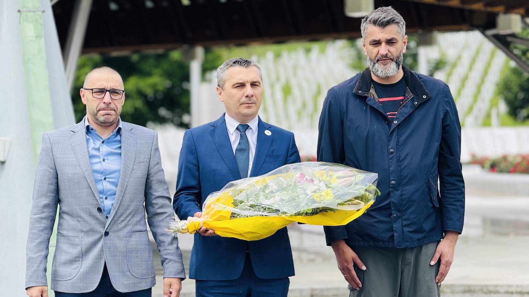 Ministar Dizdar u Srebrenici: Nastavljamo s podrškom Memorijalnom centru i izgradnji infrastrukture u povratničkim mjestima