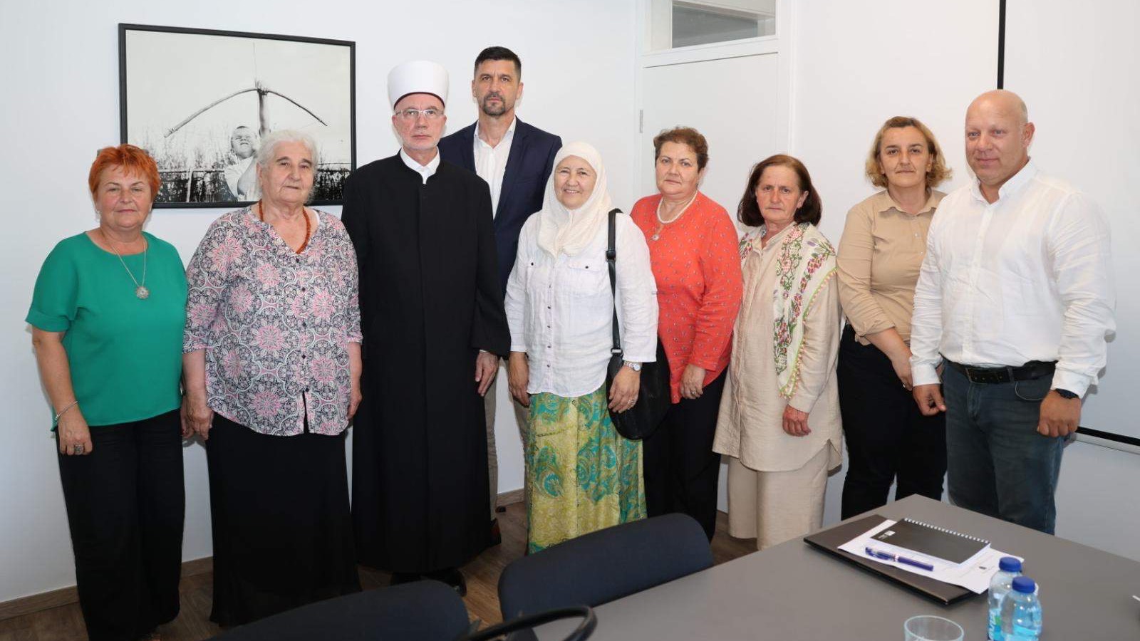 Savjetodavna radna grupa Memorijalnog centra Srebrenica uputila poziv predstavnicima Bošnjaka u Srebrenici 