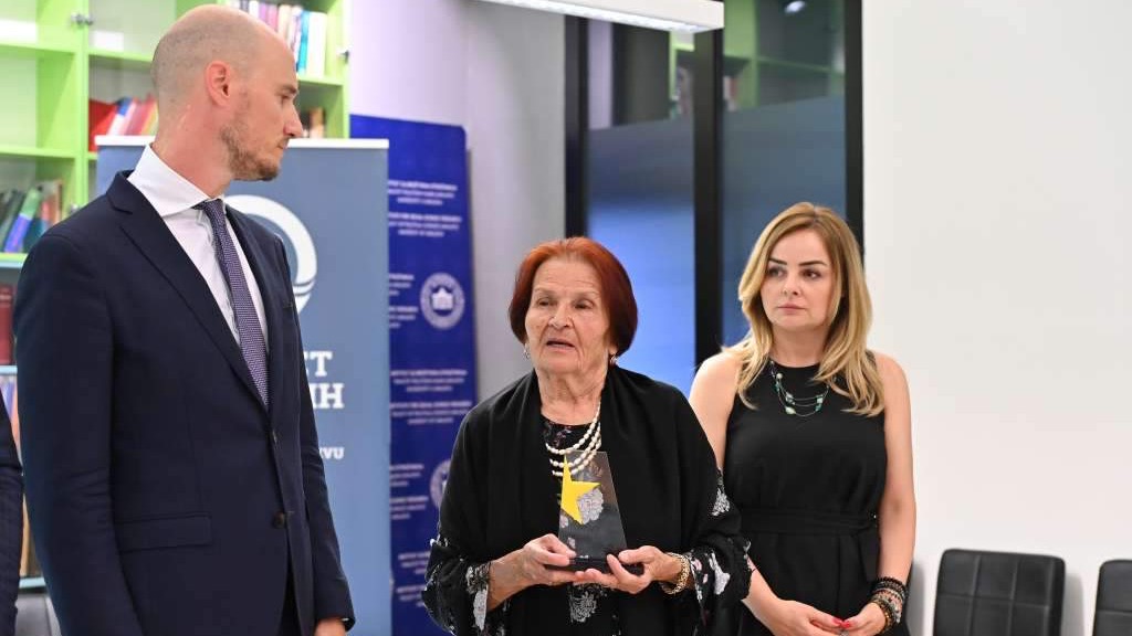 Nagrada za zasluge u borbi za demokratiju i ljudska prava dodijeljena 'Majkama Srebrenice'