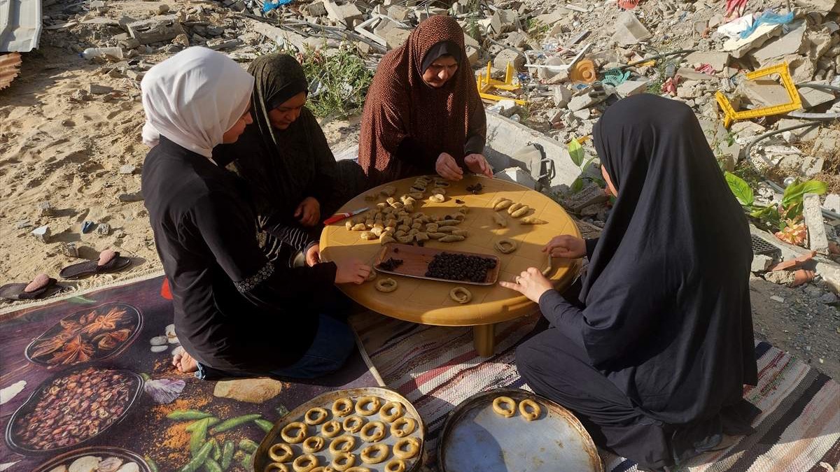 Palestinke uprkos ratu pečenjem kolača pokušavaju održati bajramsku tradiciju