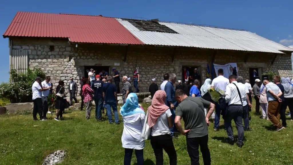 Obilježena 32. godišnjica stradanja bošnjačkih civila u Kalinoviku