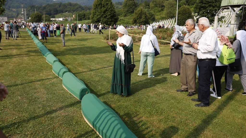 Fazlić: Posmrtni ostaci 14 žrtava genocida u Srebrenici spremni za ukop na kolektivnoj dženazi