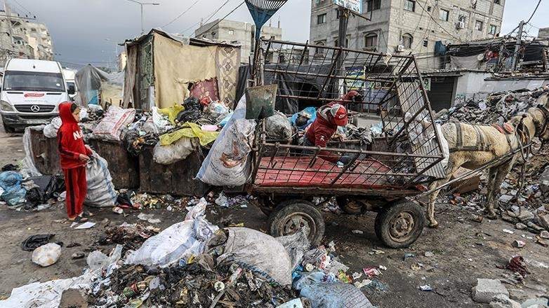 UNRWA: Gomile smeća i kanalizacija nakupljaju se u Gazi tokom izraelskog rata