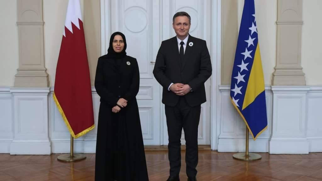 Bećirović se zahvalio Državi Katar na podršci za usvajanje Rezoluciji o genocidu u Srebrenici