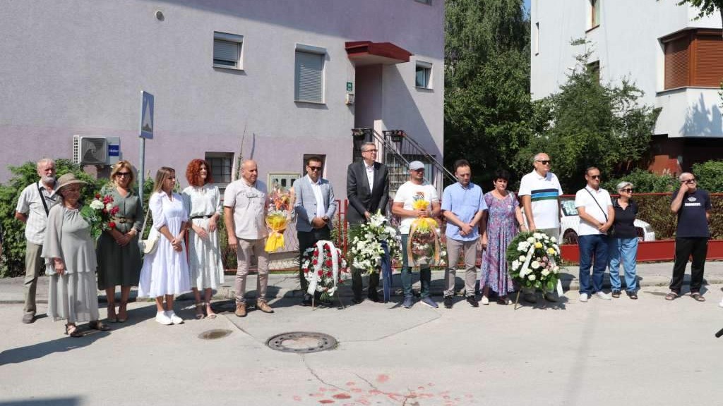 Obilježena 31. godišnjica masakra u Ulici Hakije Turajlića na Dobrinji  