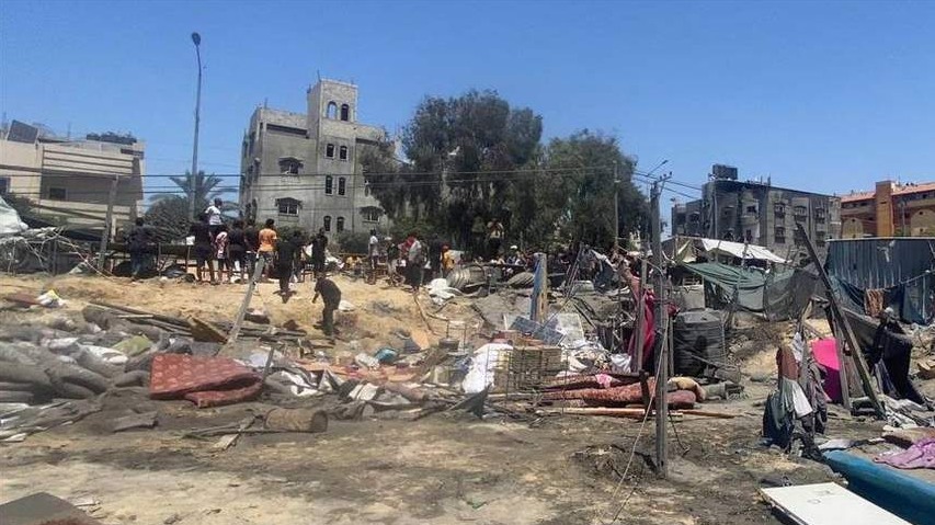 Ministarstvo zdravlja u Gazi: Broj poginulih u izraelskom napadu na raseljene Palestince u Al-Mavasiju povećan na 90, polovina žrtava žene i djeca