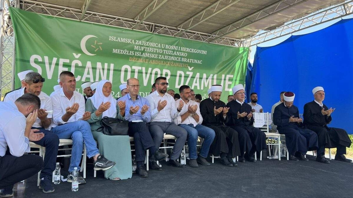 Otvorena i posljednja obnovljena džamija Medžlisa Islamske zajednice Bratunac