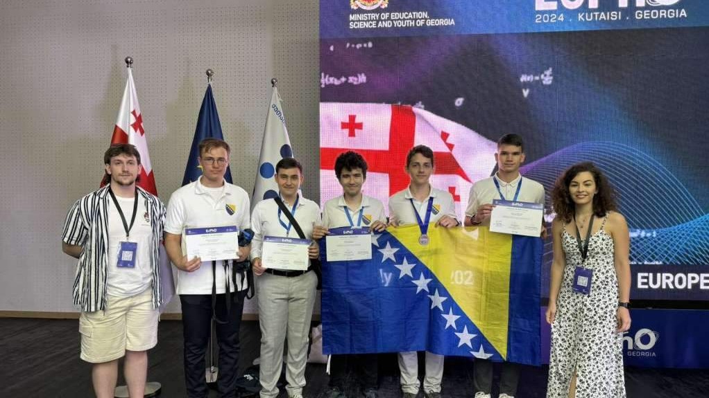 Tuzlanski učenik Muhamed Numanović osvojio bronzanu medalju na Ervropskoj olimpijadi iz fizike