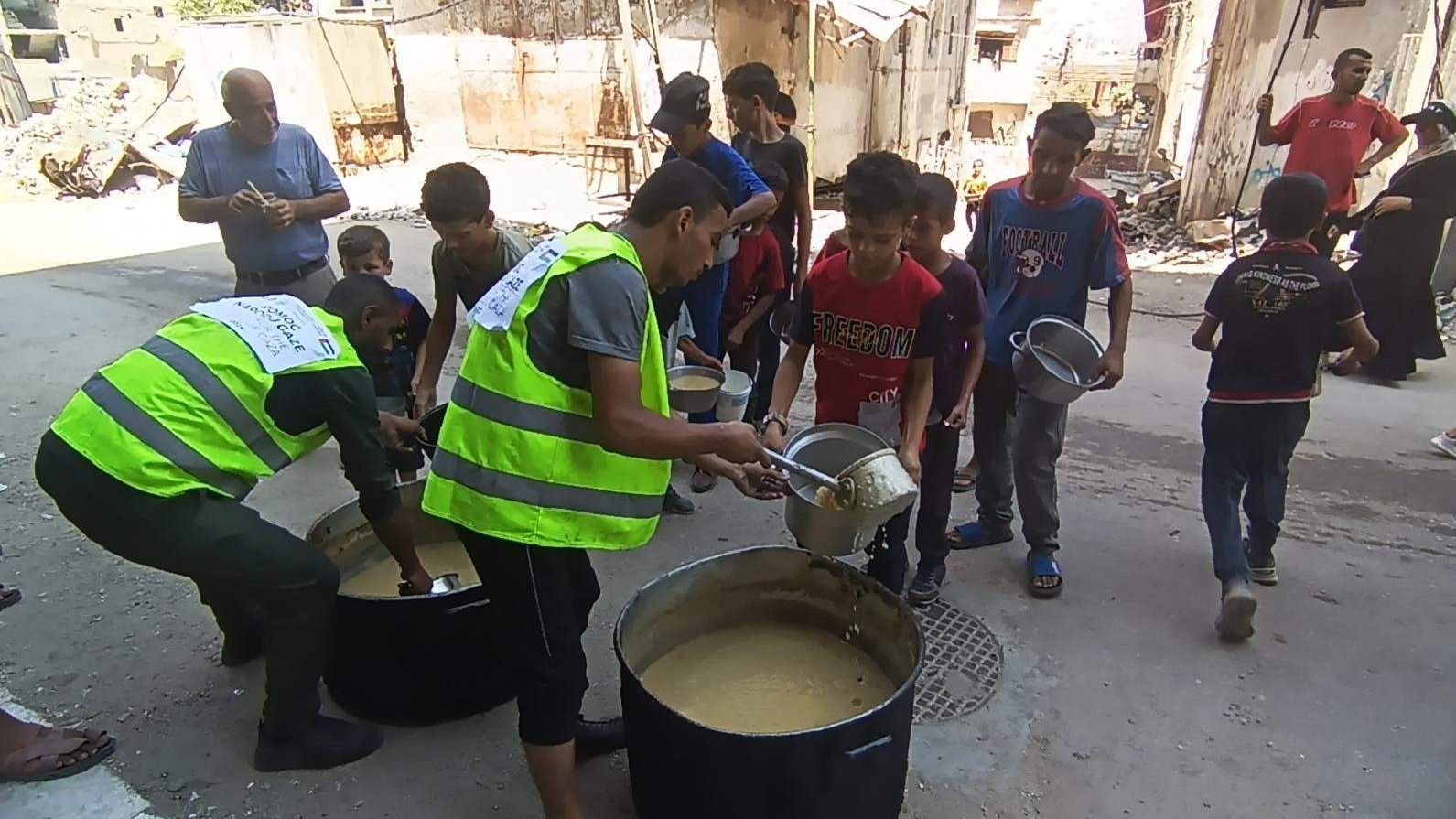 Pomoć Emmausa stanovništvu Gaze: Topli obroci za najugroženije 