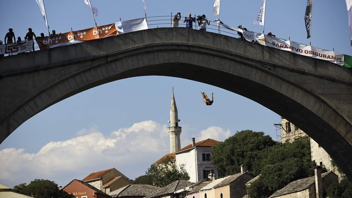 Višestoljetna tradicija i kulturna baština: Završeni 458. skokovi sa Starog mosta u Mostaru