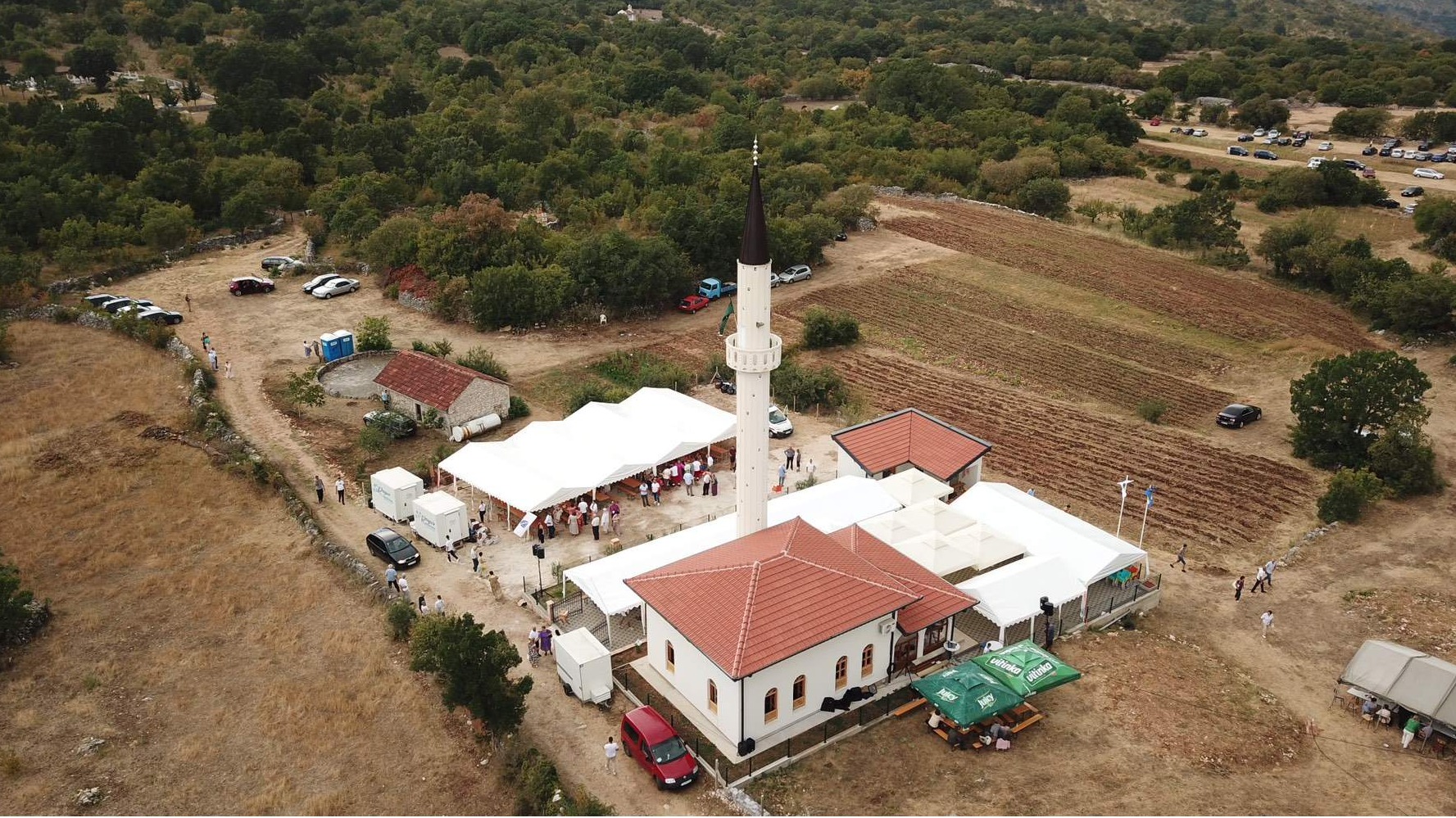 Svečano otvorena džamija u Gornjoj Dubokoj kod Stoca