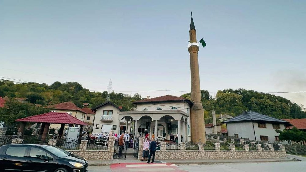 Tuzla: Pedeset godina od otvorenja džamije u Lipnici 